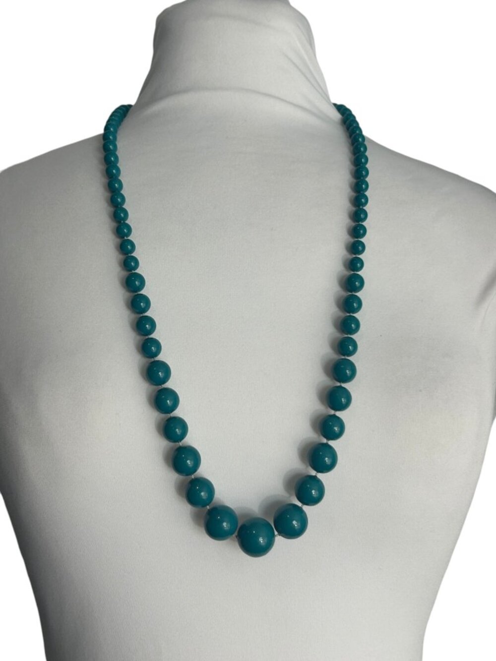 Retro Teal Green Graduated Plastic Beaded Necklace Classic 28" Length